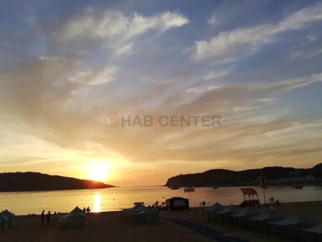 Apartamento T3 na primeira linha com vista para a Baía