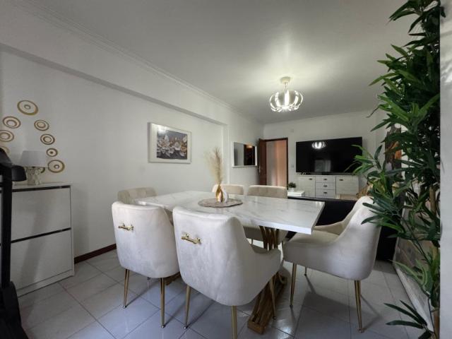 APARTAMENTO T3 NA RUA CORREIA GARÇÃO ODIVELAS