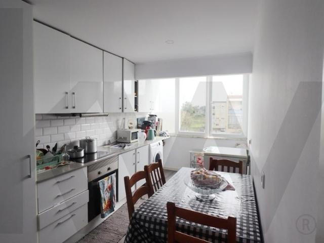 Apartamento T3 na Rua Damiao de Gois