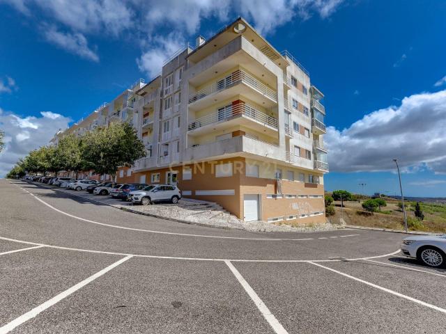 Apartamento T3 na Serra das Brancas, com box de 67m2 e arrecadação