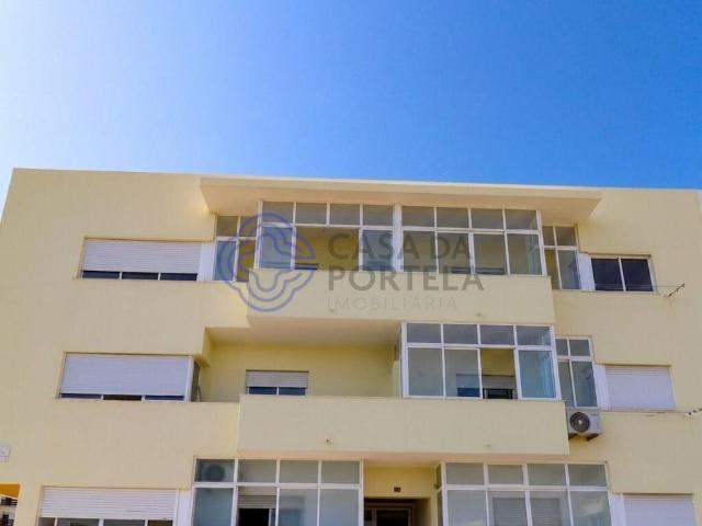 Apartamento T3 no 2º andar com 2 WC, Varanda fechada, perto. 91m² Alhos Vedros