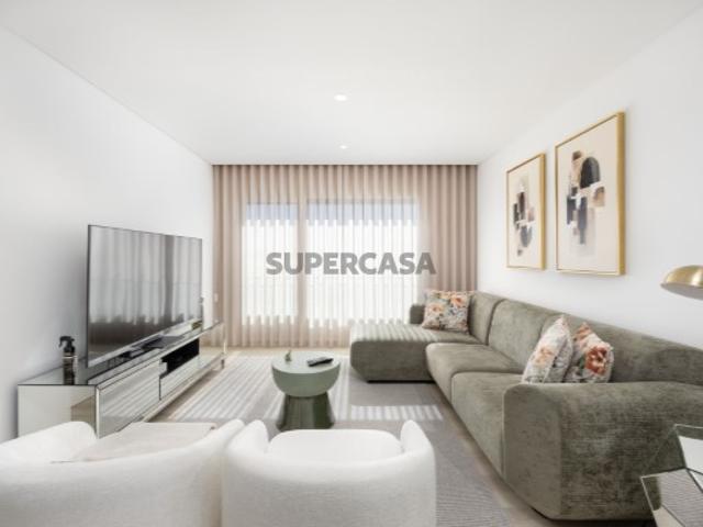 Apartamento T3 no último andar como NOVO