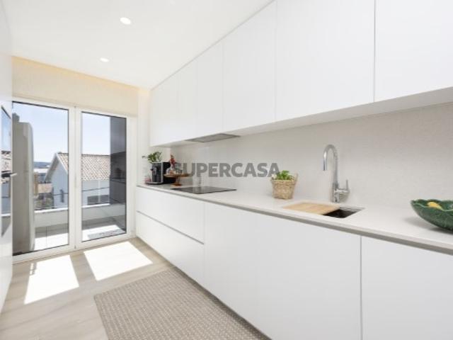 Apartamento T3 no último andar como NOVO