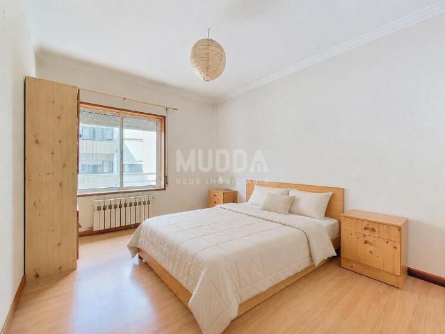 Apartamento T3 no Vale Churido – Conforto, Espaço e Qualidade de Vida