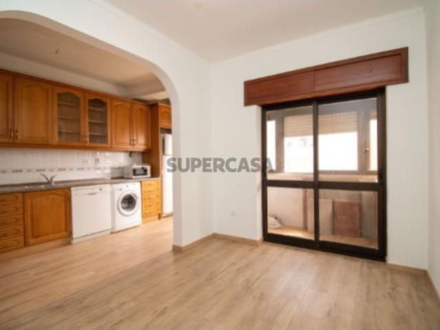 APARTAMENTO T3 NO ALTO SEIXALINHO BARREIRO