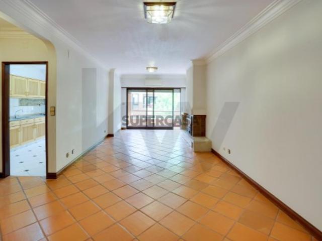 Apartamento T3 no Bairro do Rosário Cascais