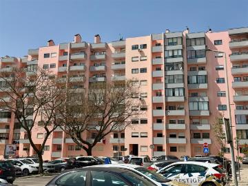 Apartamento T3 no Barreiro, com Parqueamento 128m² Baixa da Banheira e Vale da Amoreira