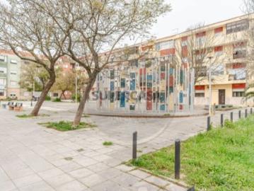 Apartamento T3 no Barreiro Excelente Localização
