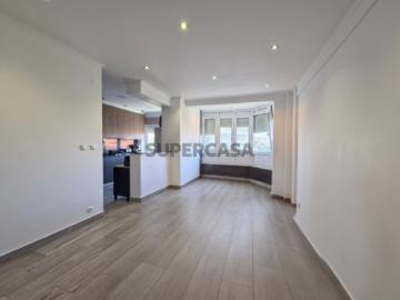 Apartamento T3 no Cacém