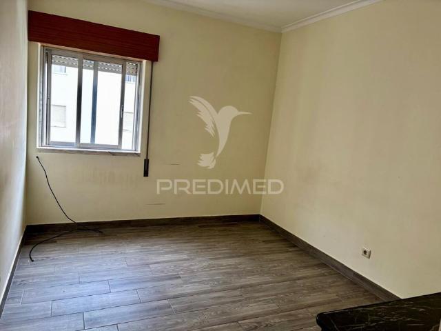 Apartamento t3 no carregado