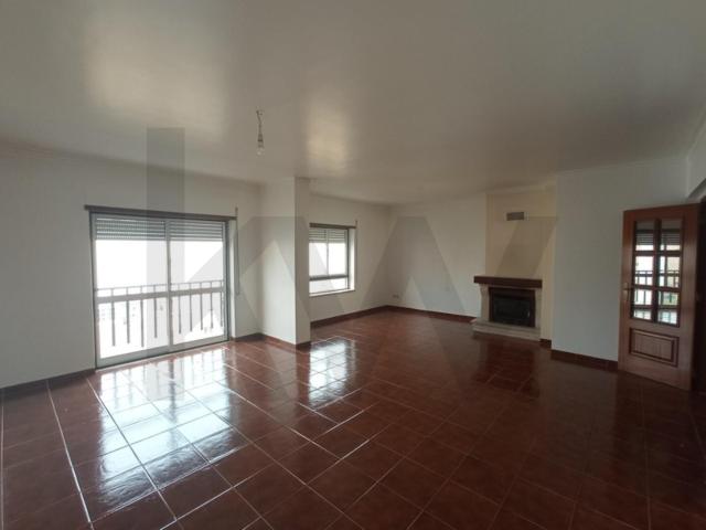 Apartamento T3 no Carregado
