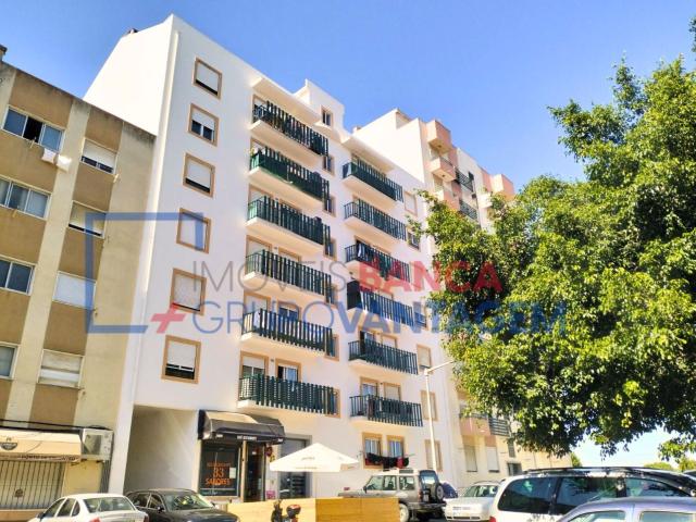 Apartamento T3 4º Andar com Elevador Carregado Alenquer