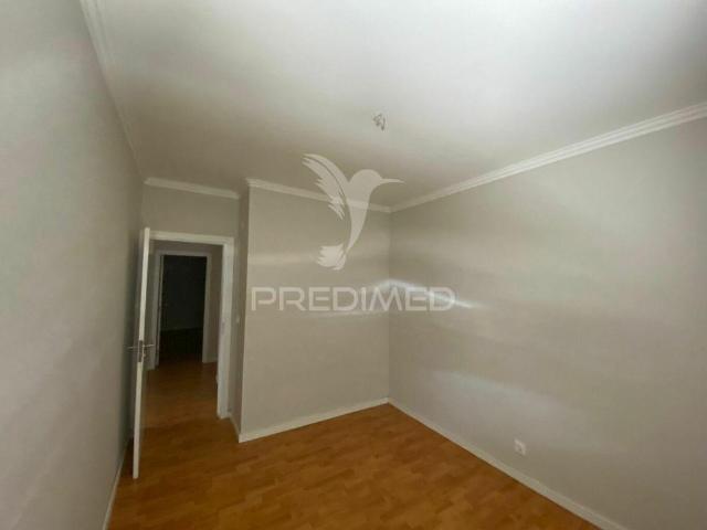 Apartamento t3 no carregado