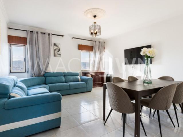 Apartamento T3 no Carregado | Conforto, espaço e excelentes acessos