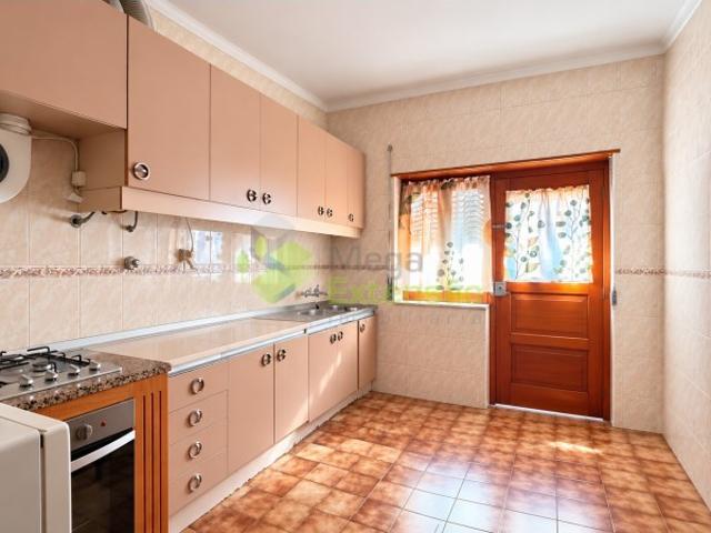 Apartamento T3 no Centro do Cadaval