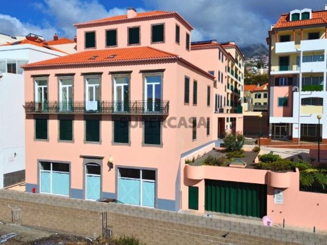 Apartamento T3 no Centro do Funchal Madeira