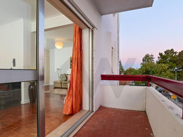 Apartamento T2 no centro de Benavente | 107 m² de área útil