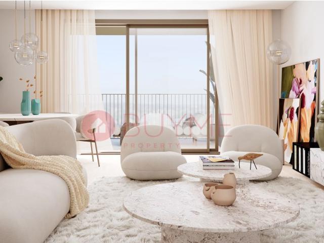 Apartamento T3 no Centro de Faro com Arrecadação e Garagem