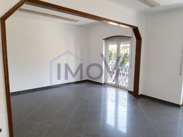 Apartamento T3 no Centro de Ferreira do Zêzere – Excelente Oportunidade de Habitação ou Investimento