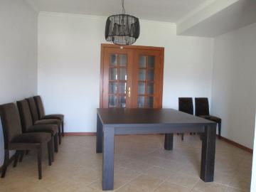 Apartamento T3, no centro de Oliveira do Bairro