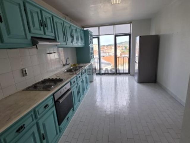 Apartamento T3 no Centro de Macedo de Cavaleiros | Edifício da Farmácia Central
