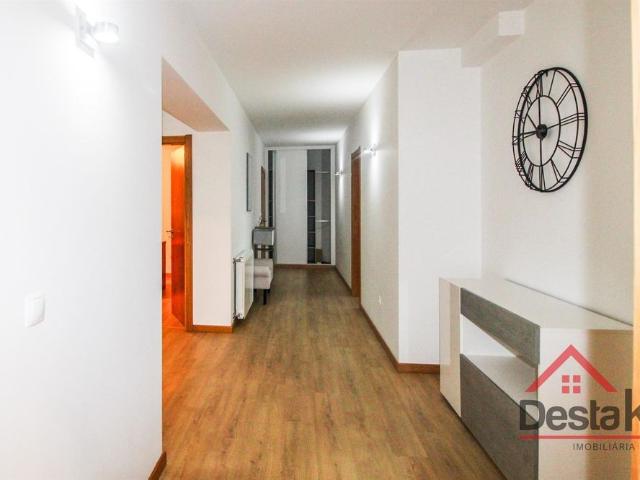 Apartamento T3 no centro de São Pedro do Sul