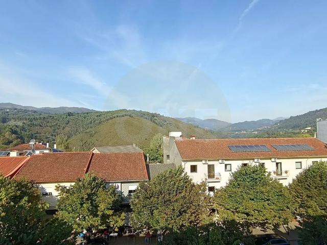 Apartamento T3 no Centro de Terras de Bouro