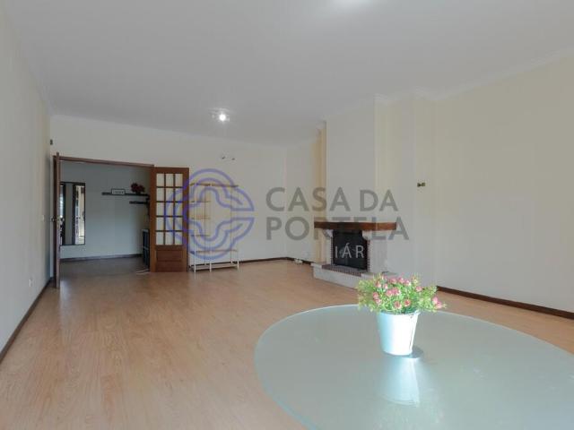 Apartamento T3 no centro de Trofa