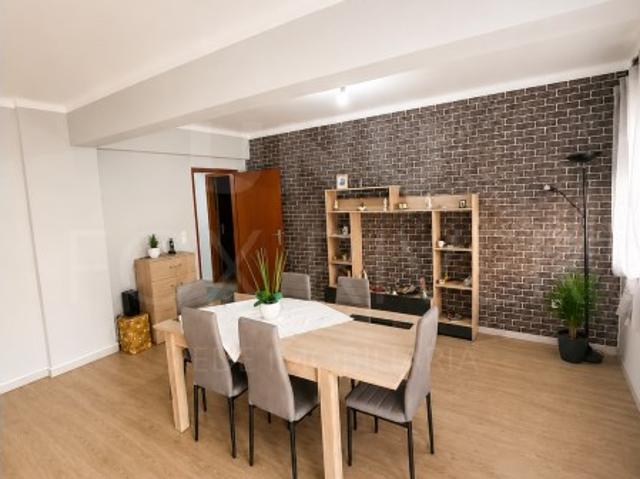 Apartamento T3 no centro de Valença