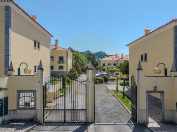 Apartamento T3 no Condomínio Polia do Sul Village — Sintra