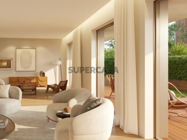 Apartamento T3 no condomínio Raiz, Avenida Boavista, Porto