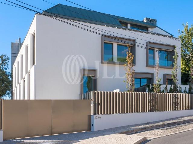 Apartamento T3 com varanda e garagem, em Cascais 0m² Cascais e Estoril