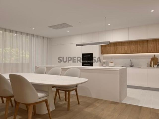 Apartamento T3 no Edifício Lorizon Meixomil | 138 m² | Jardim e Varanda