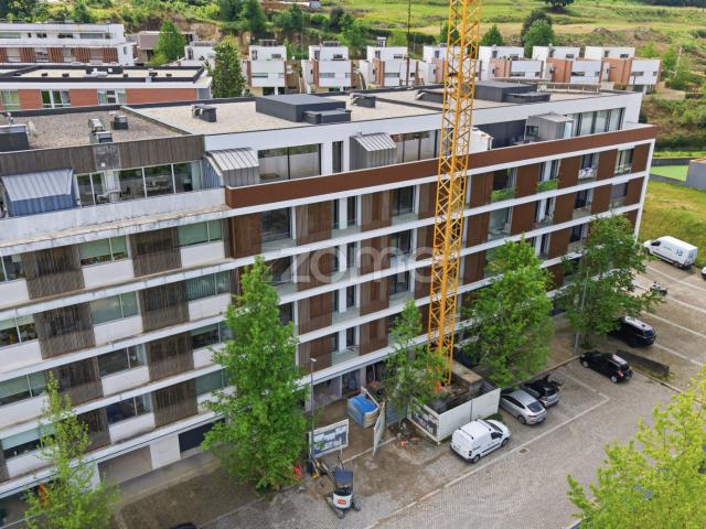 Apartamento T3 no Empreendimento Vessadas II, na Costa, Guimarães