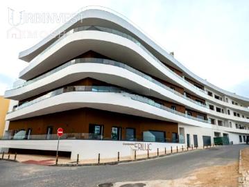 Apartamento T3 no ERILUC em Quarteira, Algarve