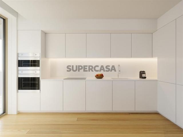 Apartamento T3 no Fernão Magalhães 127 no Bonfim, Porto