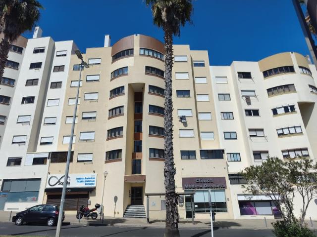 Apartamento T3 no Infantado Loures com Arrecadação