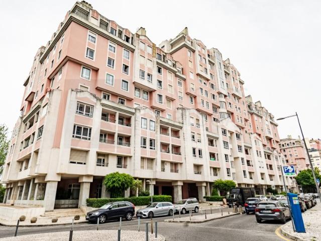 Apartamento T3 no Parque dos Principes Telheiras