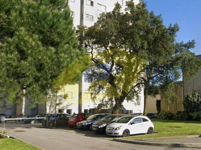 Apartamento T3 no Pólo Universitário Transformável em T4