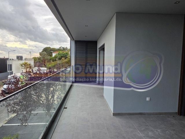 Apartamento T2 no Sobralinho SOB016A