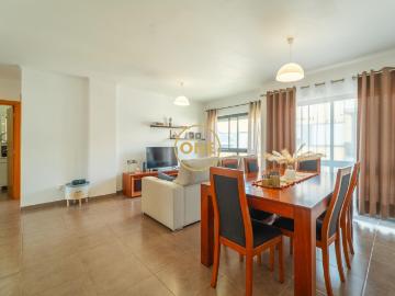 Apartamento T3 nos Arrifes – Oportunidade Incrível