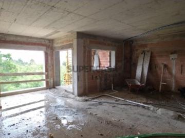 Apartamento T3 Novo na Quinta da Fábrica Corroios com Parqueamento e Arrecadação