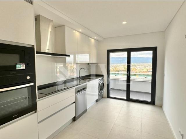 Apartamento T3 Novo no Centro de Tondela