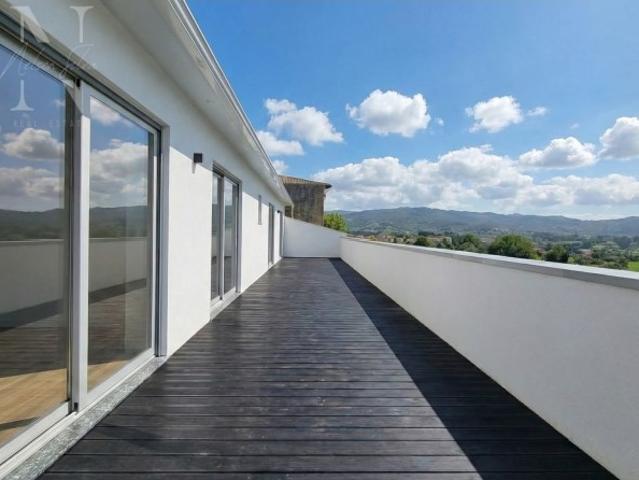 Apartamento T3 novo no centro de Amares