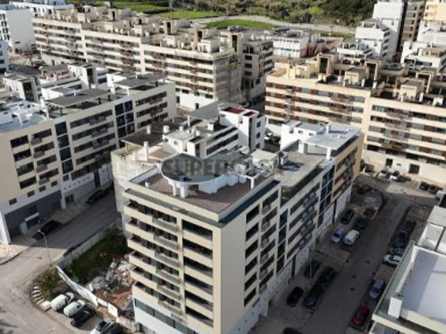 Apartamento T3 novo a estrear, com 117 m², Santo António dos Cavaleiros, Loures