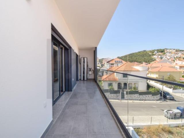 Apartamento T3 Novo a Estrear para Arrendamento Ramada, Odivelas