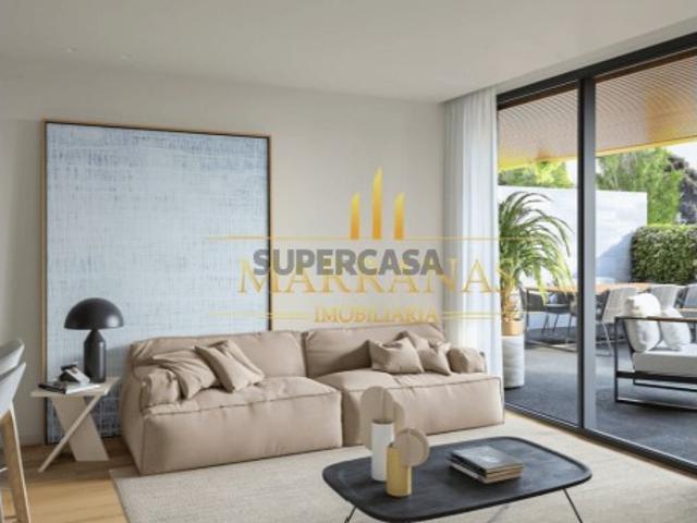 Apartamento T3 Novo C/ Varanda
