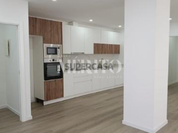 Apartamento T3 Novo com 2 Suítes em Ribeirão