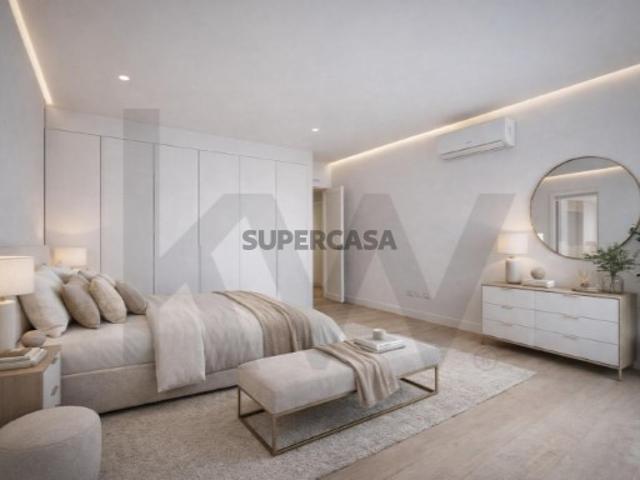 Apartamento T3 Novo com Varanda e Box Ramada