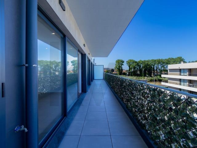 Apartamento T3 Novo com Varanda e Garagem em Canidelo, Vila Nova de Gaia